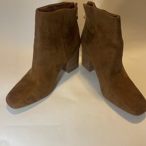 Bamboo Upstream Brown Suede Booties 10